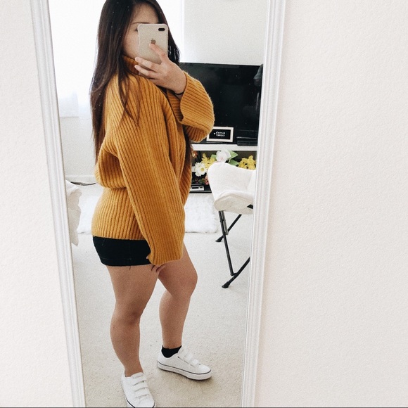 oversized turtleneck - Picture 6 of 7